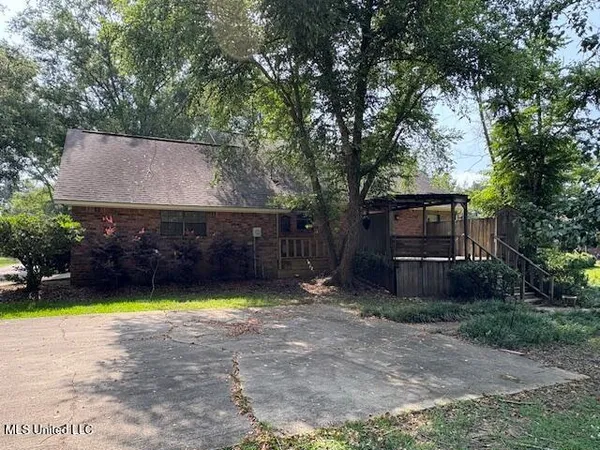 $242,000 | 126 Pine Hill, Forest, MS 39074