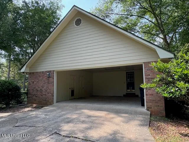 $242,000 | 126 Pine Hill, Forest, MS 39074