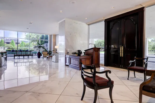 $3,200 | 2200 Willowick Road, Unit 7B, Houston, TX 77027