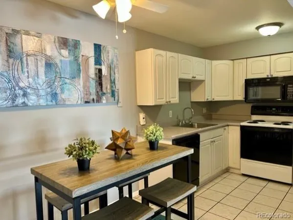 $1,300 | 5300 Cherry Creek S Drive, Unit 1412, Denver, CO 80246