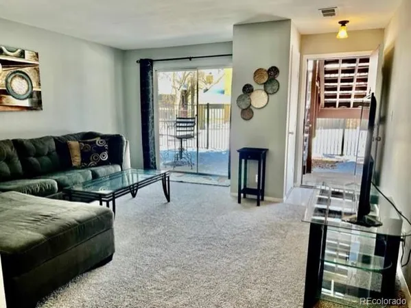 $1,300 | 5300 Cherry Creek S Drive, Unit 1412, Denver, CO 80246