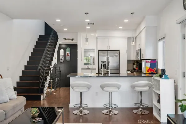 $959,000 | 2222 Strata Lane, Eagle Rock, CA 90041
