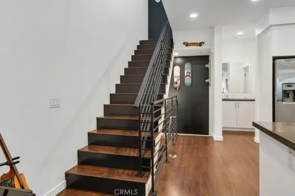 $959,000 | 2222 Strata Lane, Eagle Rock, CA 90041
