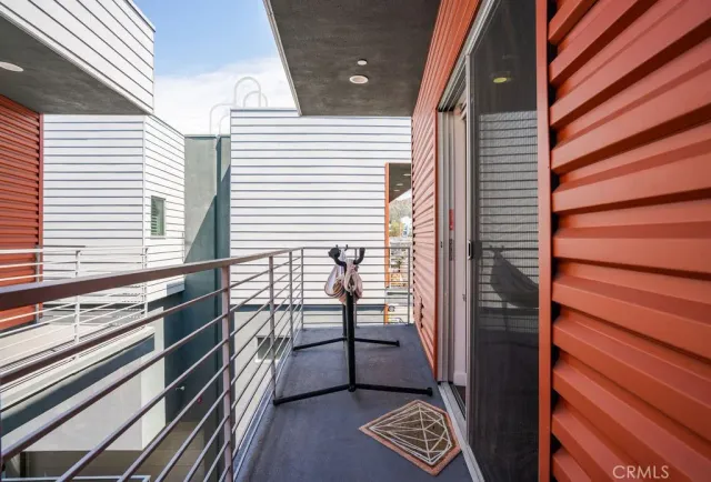 $1,100,000 | 2222 Strata Lane, Eagle Rock, CA 90041