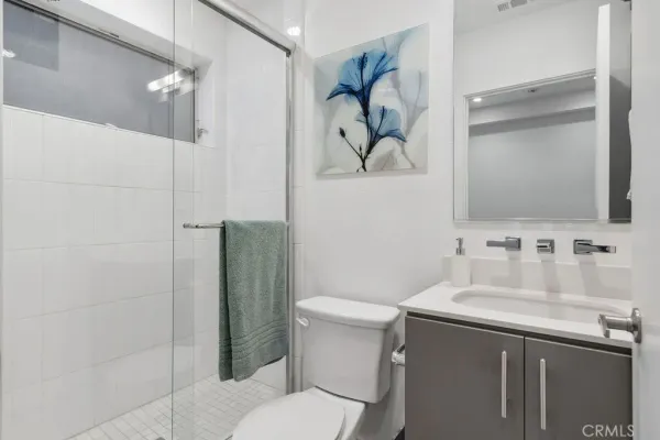 $959,000 | 2222 Strata Lane, Eagle Rock, CA 90041