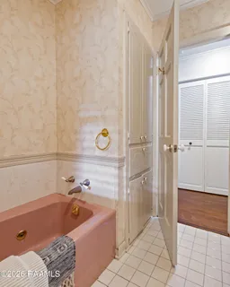 $570,000 | 106 Teche Drive, Lafayette, LA 70503