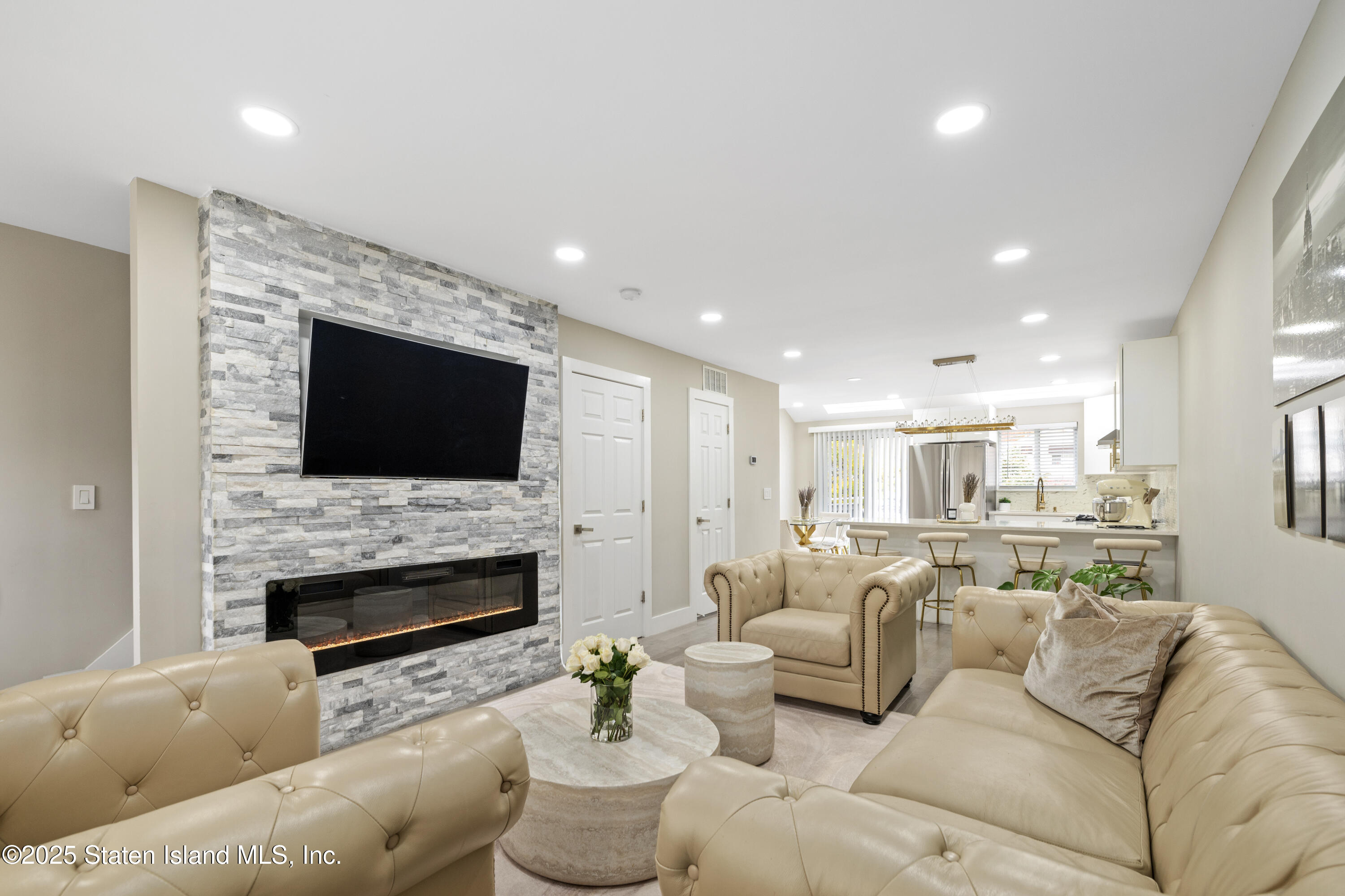 38 Deborah Loop Staten Island, NY 10312 - Photo 1 of 16 2Z3A7737