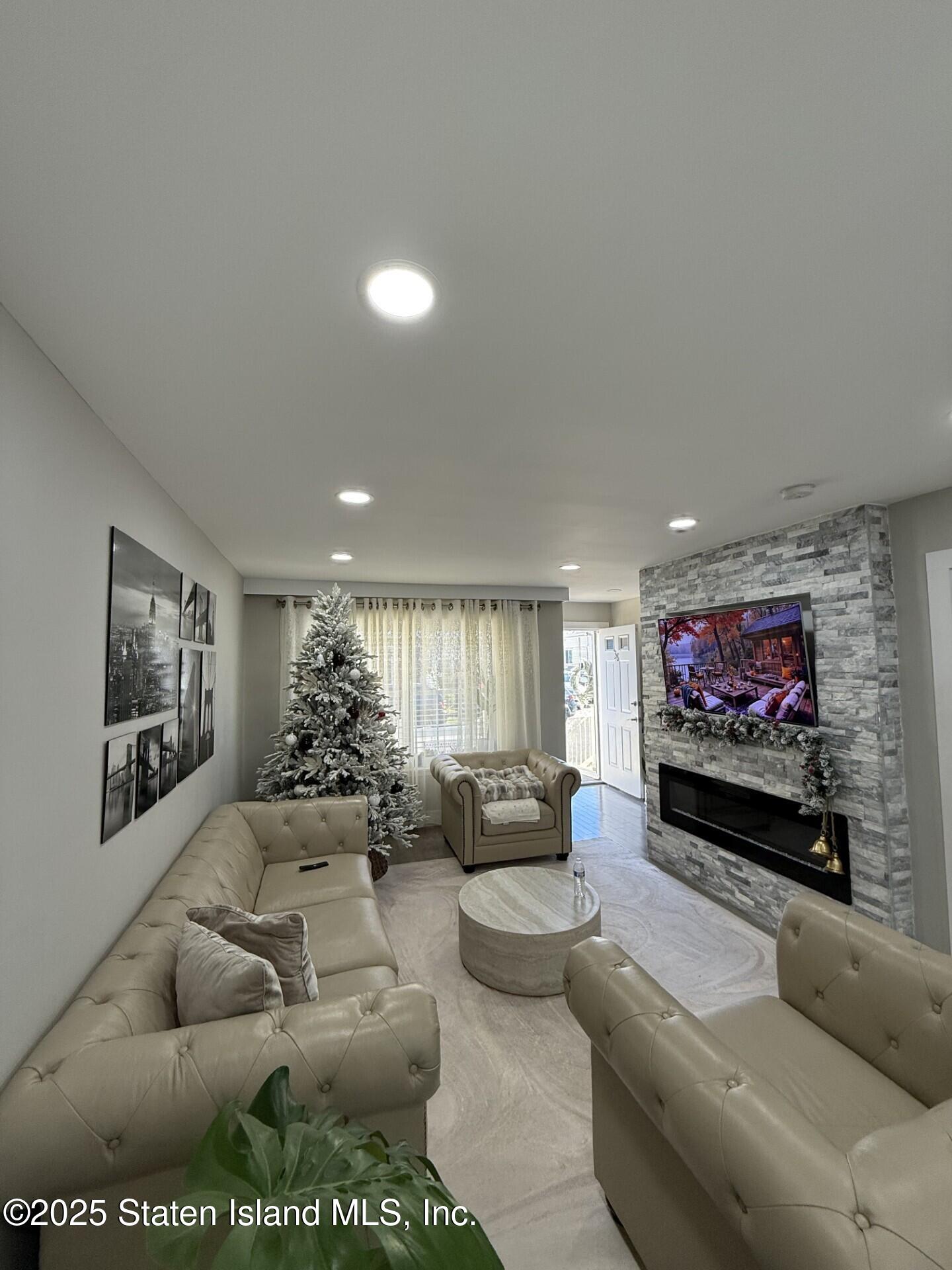 38 Deborah Loop Staten Island, NY 10312 - Photo 16 of 16 living room