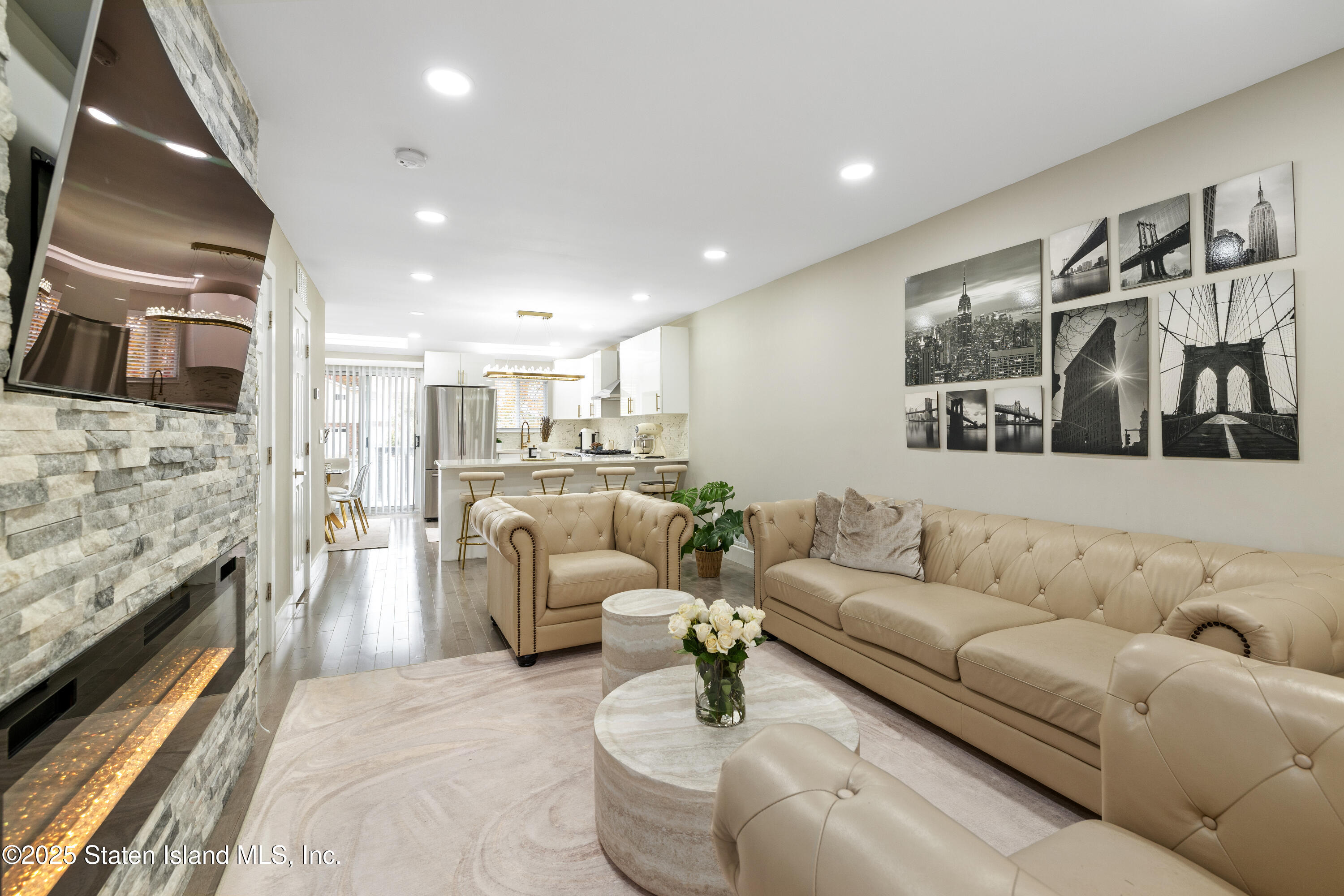 38 Deborah Loop Staten Island, NY 10312 - Photo 4 of 16 2Z3A7753