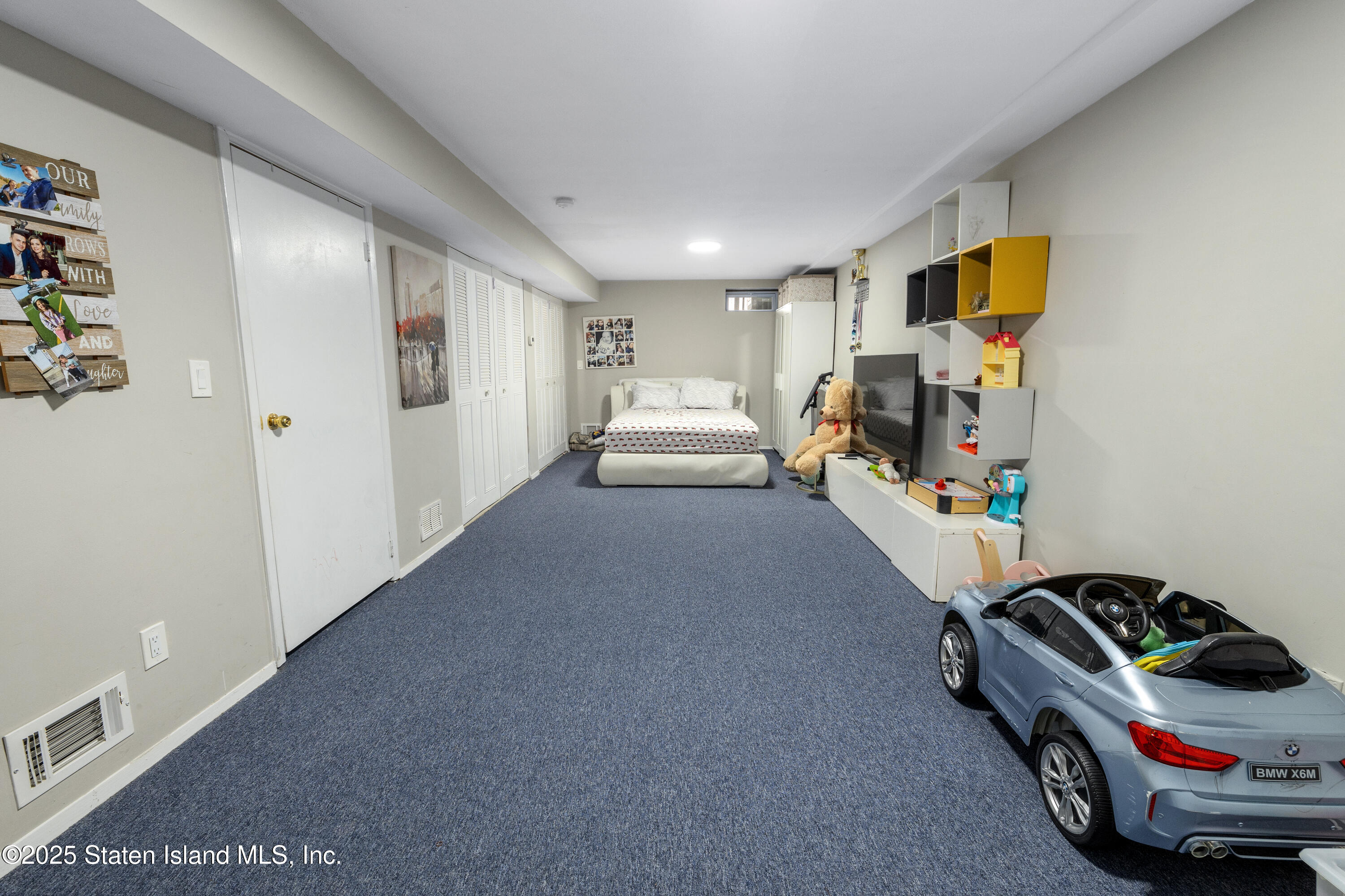 38 Deborah Loop Staten Island, NY 10312 - Photo 9 of 16 2Z3A7785