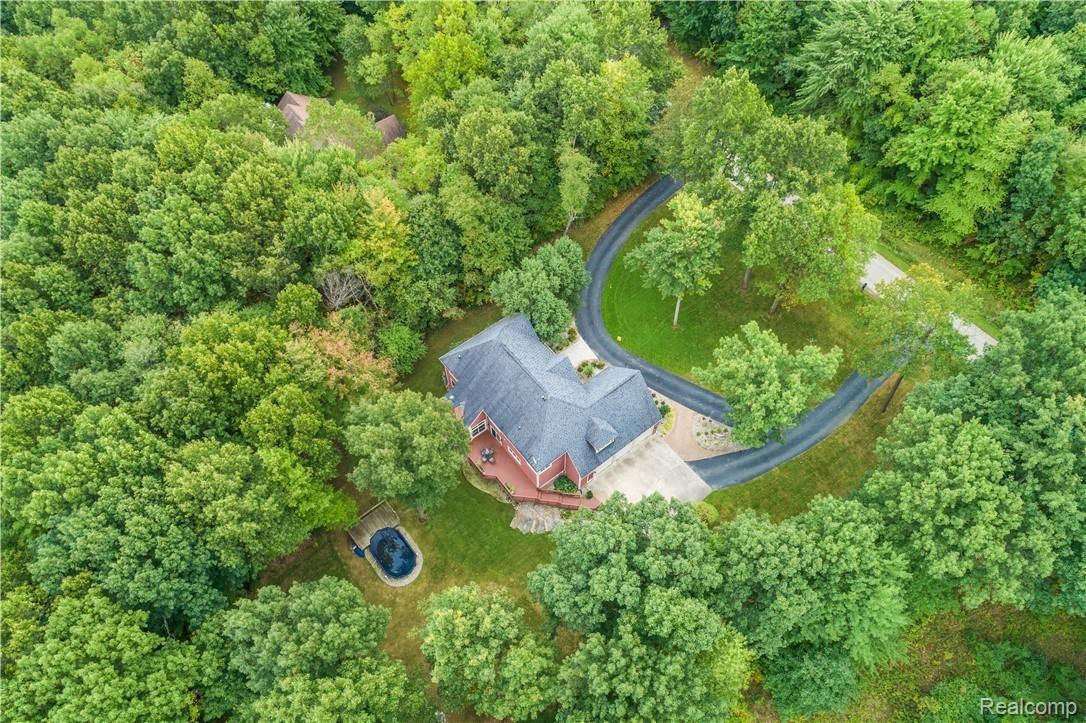 260 Hawk Ridge Drive Clarkston, MI 48348 - Photo 10 of 91 Aerial Exteriors (5 of 12).jpg