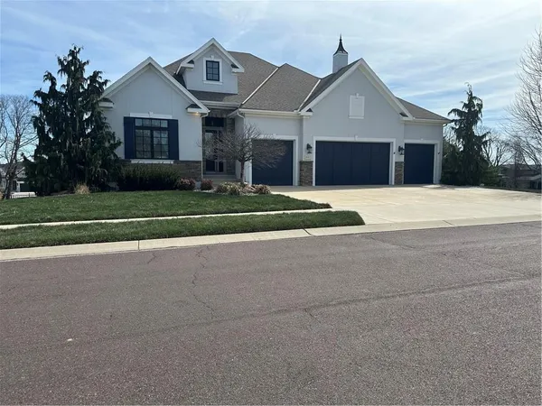 $875,000 | 16913 Bradshaw Street, Overland Park, KS 66221