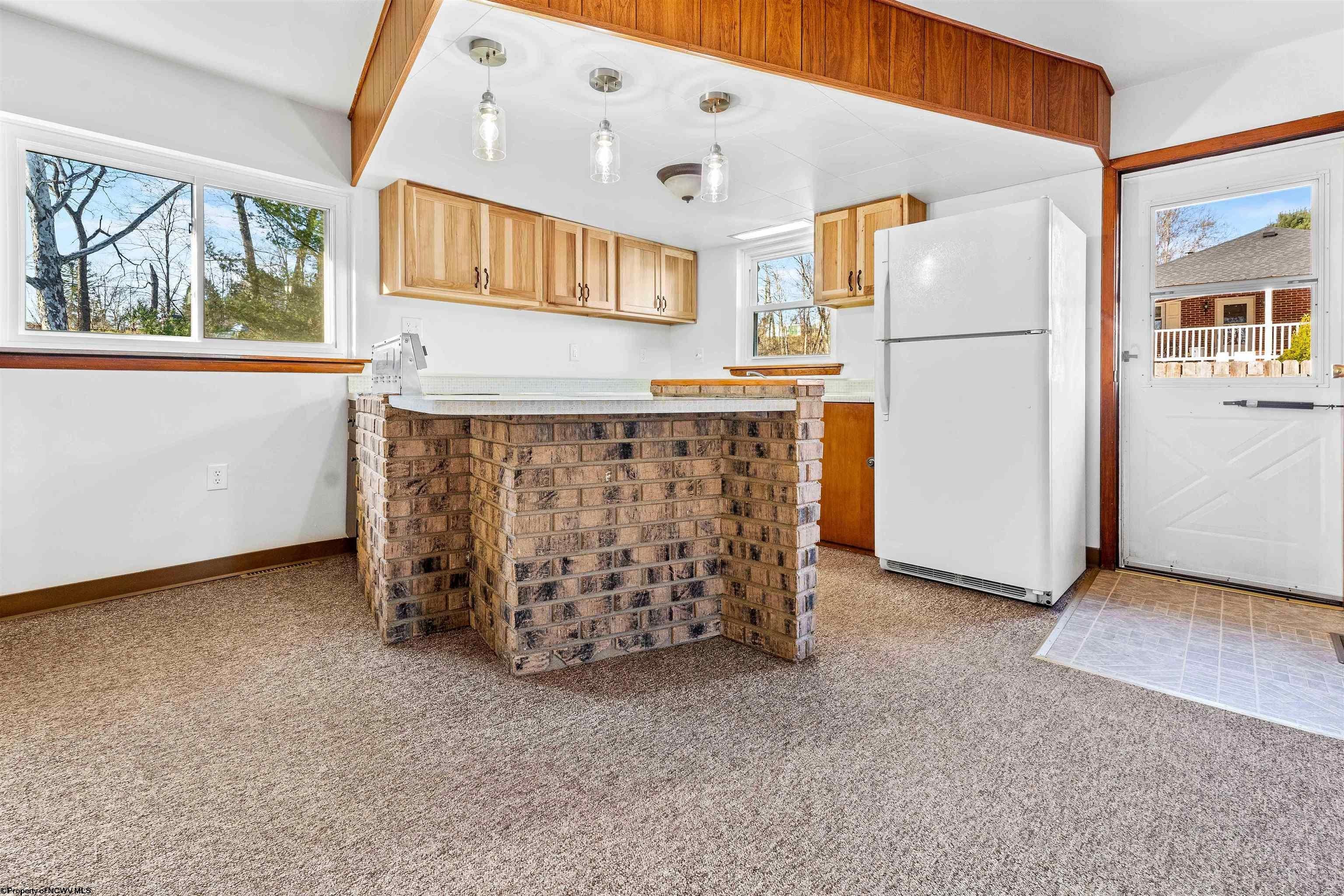 115 Hallhurst Road Fairmont, WV 26554 - Photo 21 of 37 Gallery Image 21