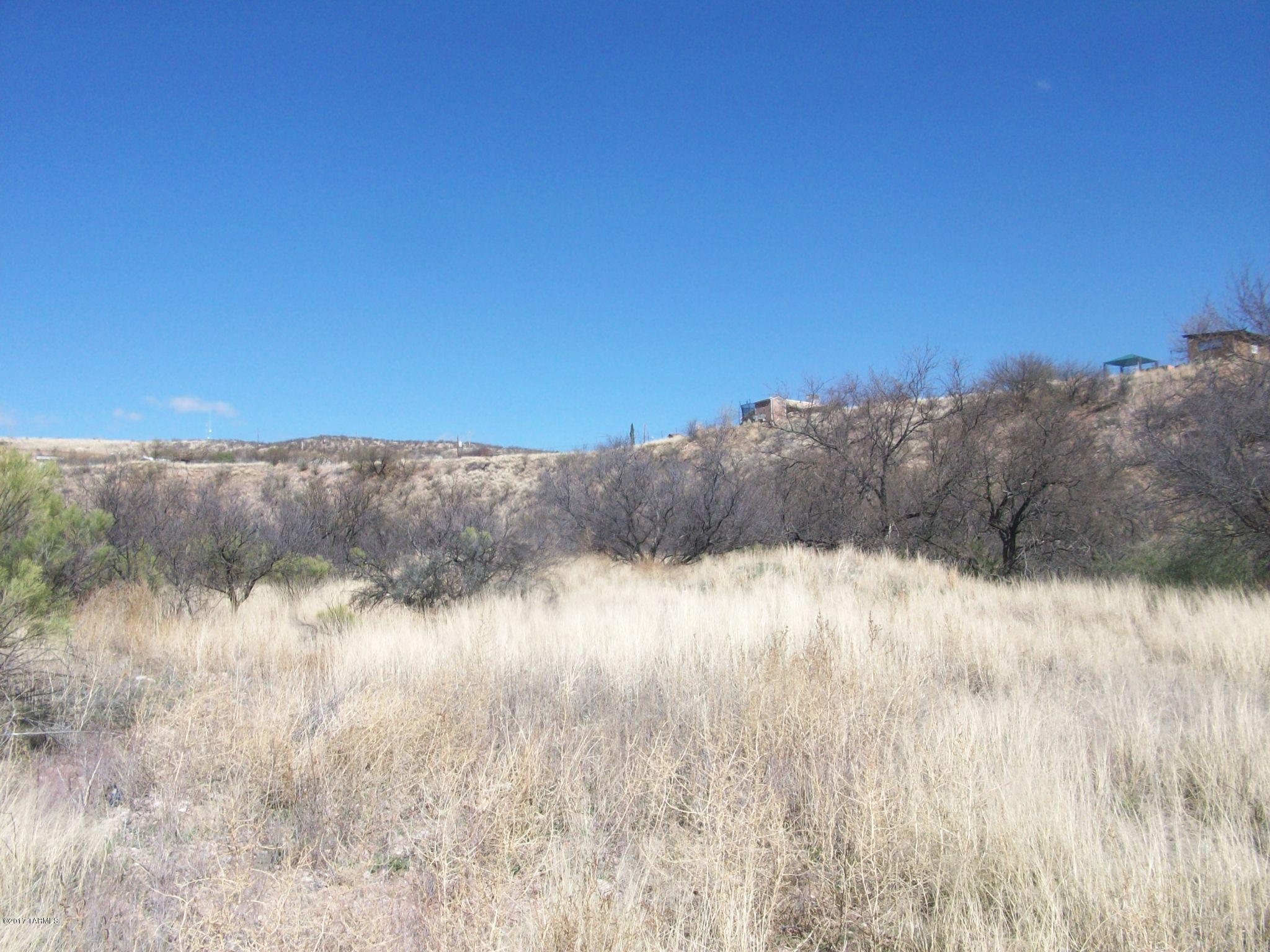582 Peck Canyon Drive, Unit F Rio Rico, AZ 85648 - Photo 8 of 11