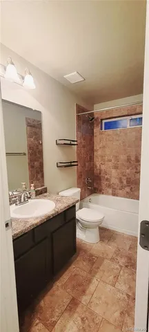 a view of a window in an empty room