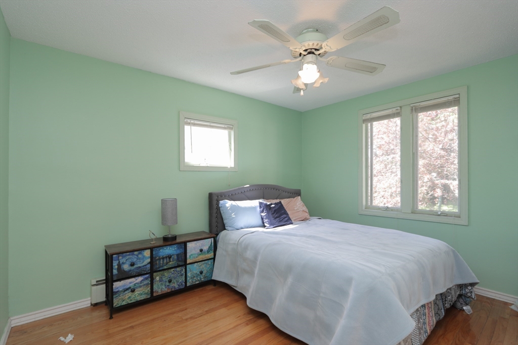 49 Fitzgerald Road Springfield, MA 01104 - Photo 19 of 41