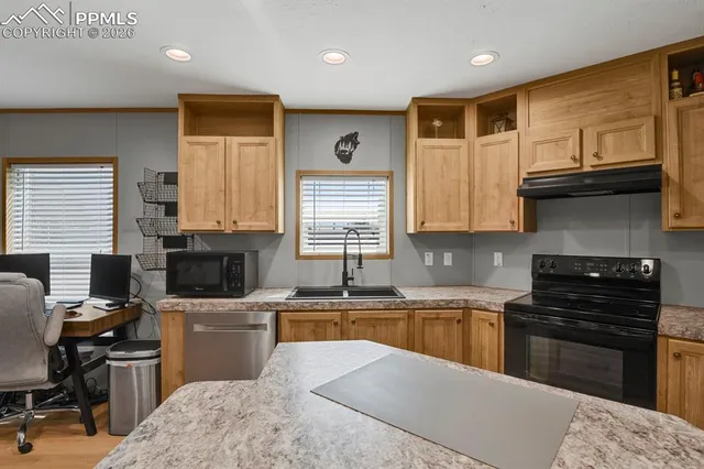 $334,900 | 762 Main Street, Coal Creek, CO 81221