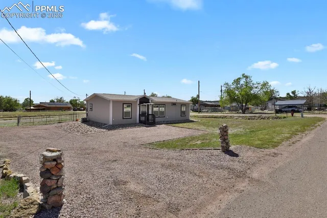 $334,900 | 762 Main Street, Coal Creek, CO 81221