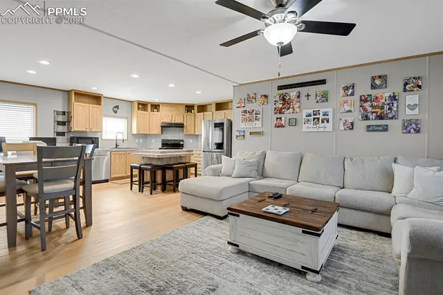 $334,900 | 762 Main Street, Coal Creek, CO 81221