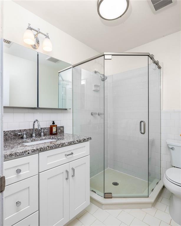 1101 Collier Road Northwest, Unit R4 Atlanta, GA 30318 - Photo 18 of 26 Gallery Image 18