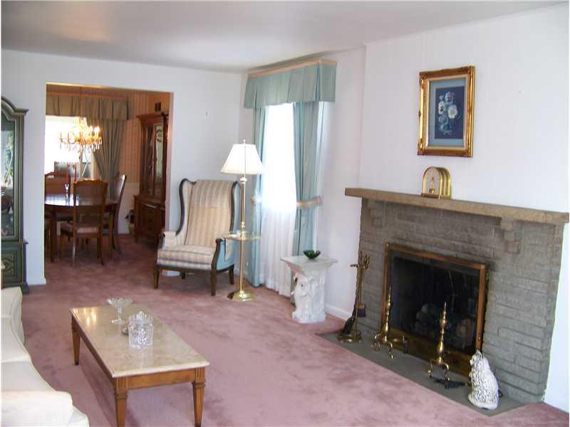 929 Rosalind Road Pittsburgh, PA 15237 - Photo 7 of 13 Living Room. Large 22 x 12 living room has a wood burning fireplace that currently has a electric log insert as well as large, bright windows. Carpeting being removed (hardwood benaeth)