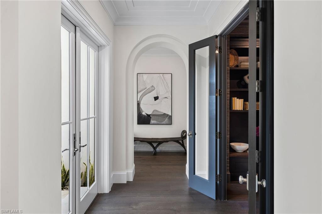 330 Hawser Lane Naples, FL 34102 - Photo 17 of 48