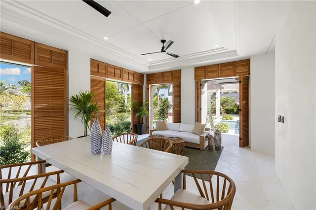 $9,995,000 | 330 Hawser Lane, Naples, FL 34102
