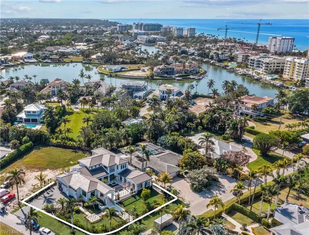 $9,995,000 | 330 Hawser Lane, Naples, FL 34102