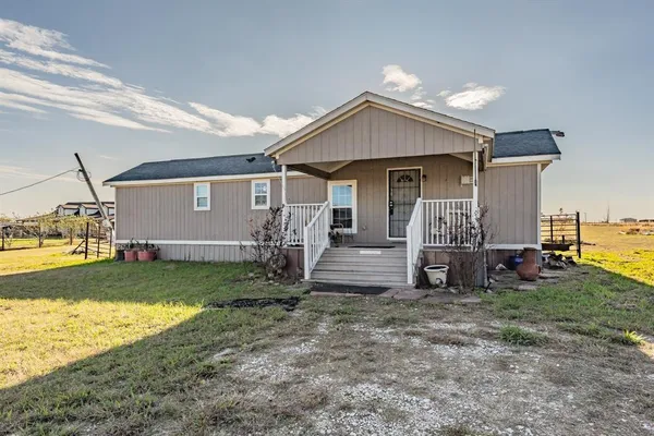 $259,900 | 1080 Crow Lane, Terrell, TX 75161