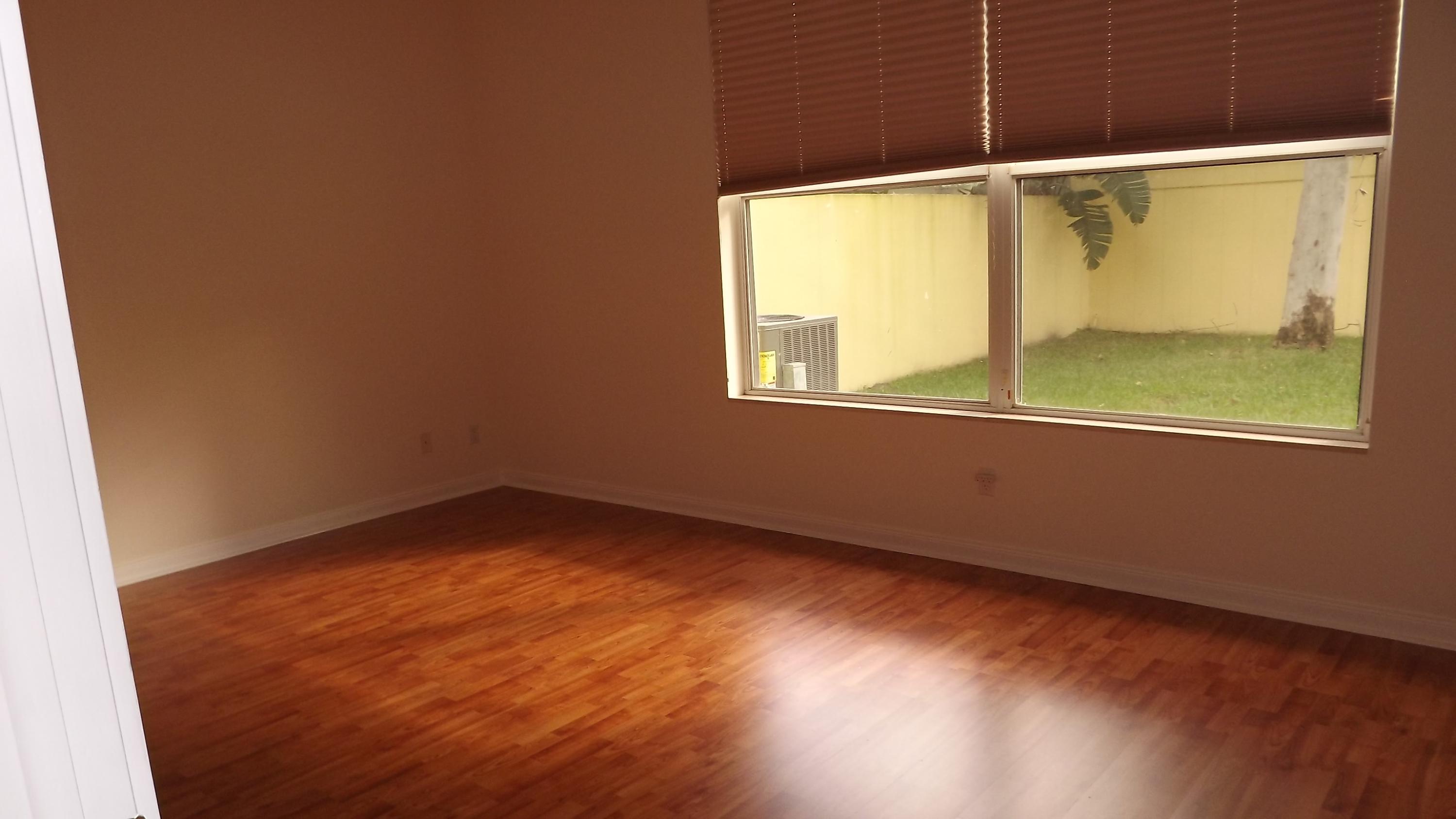 200 Hampton Place Jupiter, FL 33458 - Photo 31 of 68 2013-12-03 15