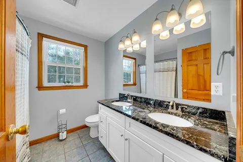 $1,250,000 | 11 Longwood Drive, Lunenburg, MA 01462