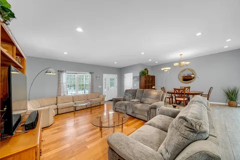 $1,275,000 | 11 Longwood Drive, Lunenburg, MA 01462