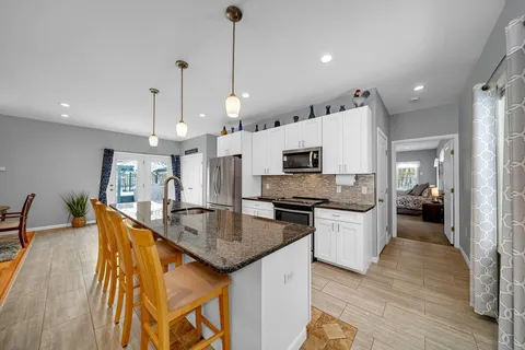 $1,275,000 | 11 Longwood Drive, Lunenburg, MA 01462