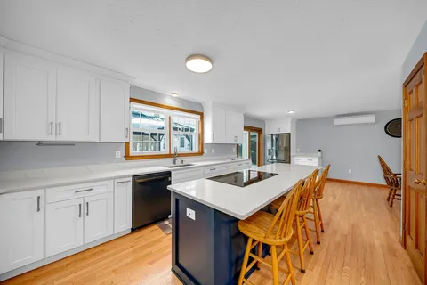 $1,275,000 | 11 Longwood Drive, Lunenburg, MA 01462
