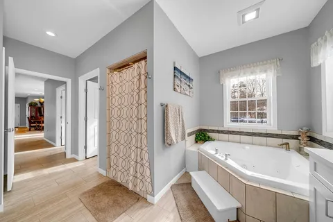 $1,275,000 | 11 Longwood Drive, Lunenburg, MA 01462