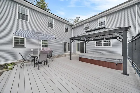 $1,275,000 | 11 Longwood Drive, Lunenburg, MA 01462