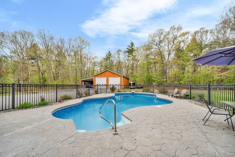 $1,275,000 | 11 Longwood Drive, Lunenburg, MA 01462