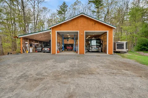 $1,275,000 | 11 Longwood Drive, Lunenburg, MA 01462