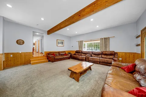 $1,275,000 | 11 Longwood Drive, Lunenburg, MA 01462