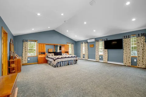 $1,275,000 | 11 Longwood Drive, Lunenburg, MA 01462