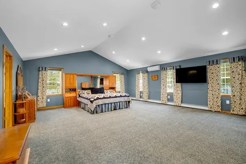 $1,250,000 | 11 Longwood Drive, Lunenburg, MA 01462