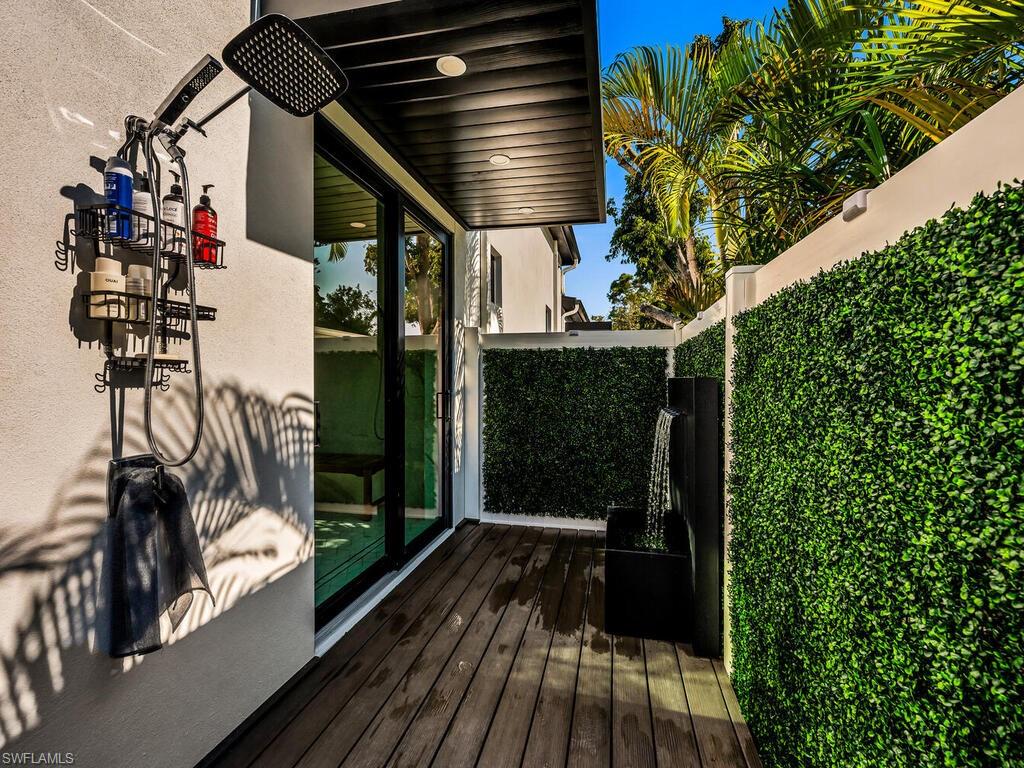 1251 Creech Road Naples, FL 34103 - Photo 19 of 44