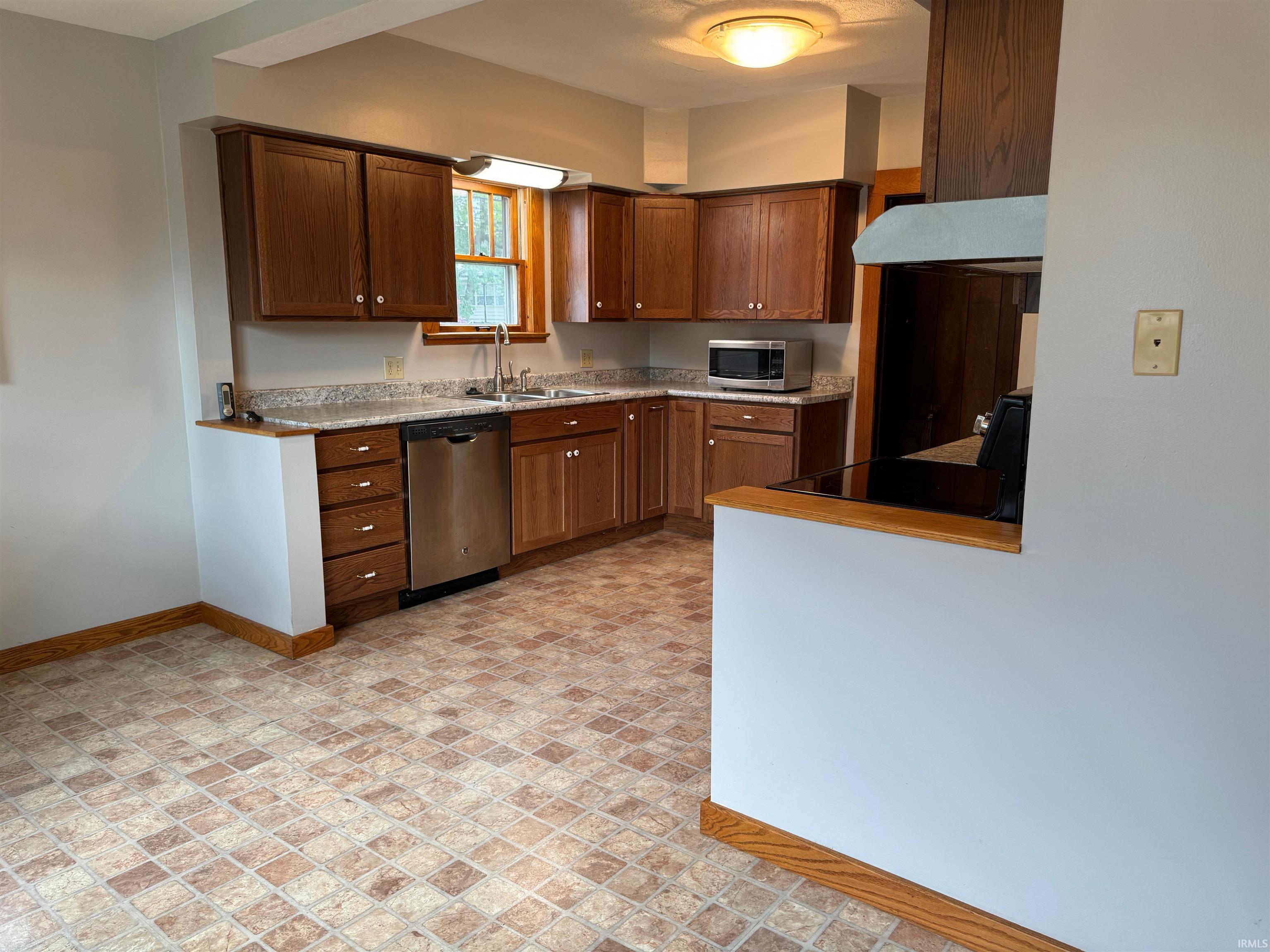 2325 Terrace Road Fort Wayne, IN 46805 - Photo 17 of 23 Gallery Image 17
