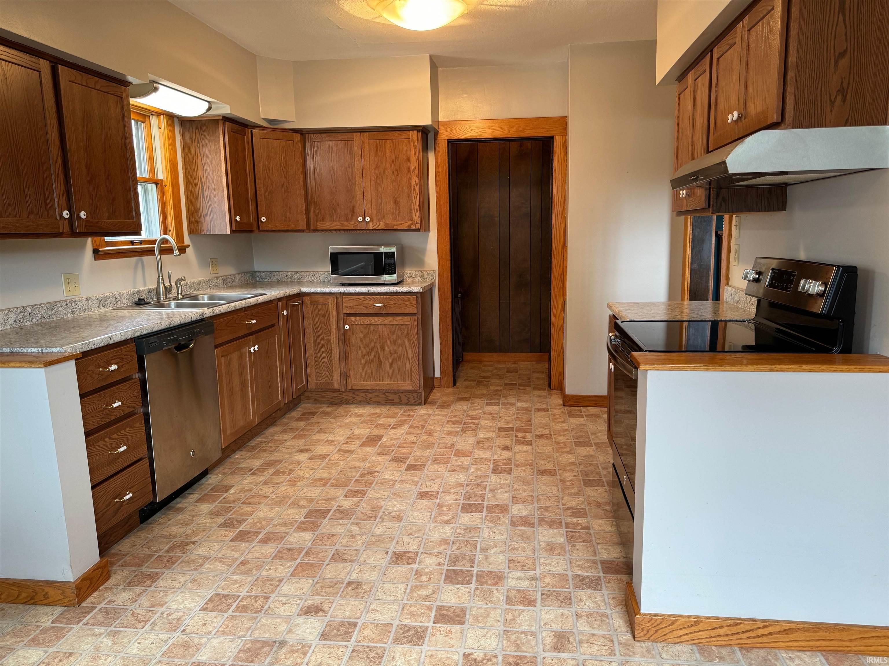 2325 Terrace Road Fort Wayne, IN 46805 - Photo 18 of 23 Gallery Image 18