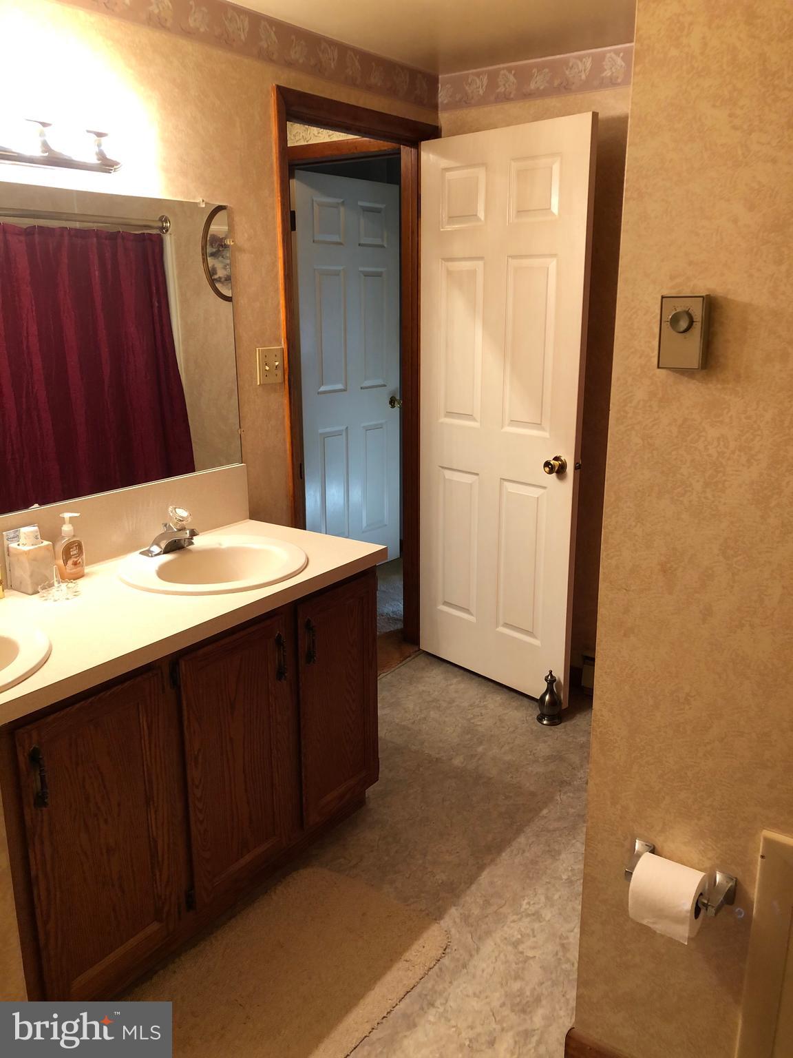 2129 Cedar Grove Road Winchester, VA 22603 - Photo 7 of 29 Gallery Image 7