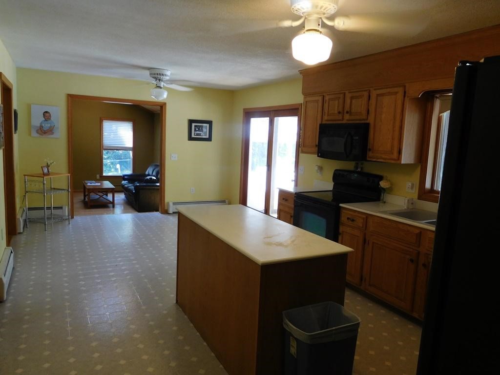 4 Grandview Road Pelham, NH 03076 - Photo 7 of 29