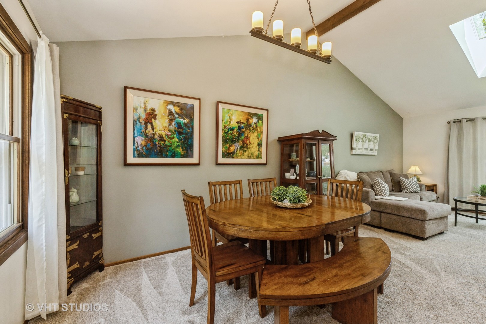 2351 Federal Circle Lindenhurst, IL 60046 - Photo 9 of 26 a view of a livingroom with furniture and window