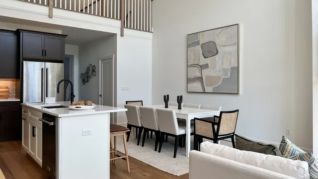 $679,000 | 12 Whisper Rdg Way, Unit 45, Woodbridge, CT 06525