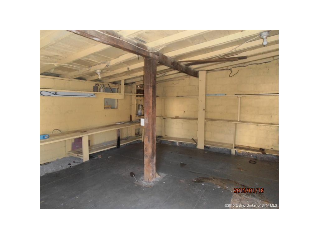 409 Mulberry Street Utica, IN 47130 - Photo 32 of 35