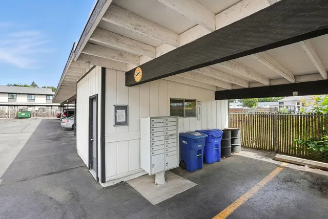 $179,000 | 10407 East Main Avenue, Unit 7, Spokane, WA 99206